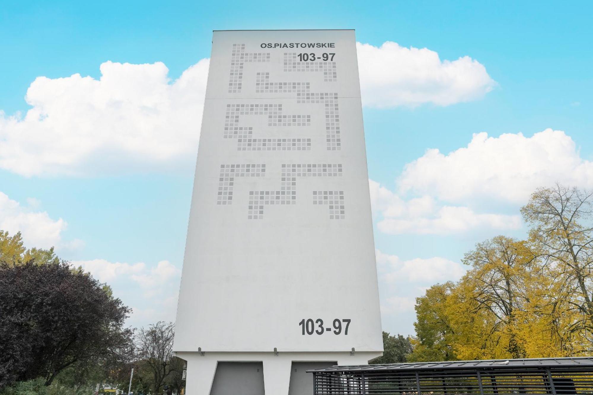 Spacious In A Quiet Area Of By Renters * Poznań